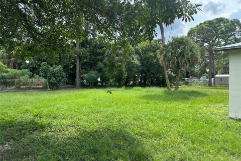 Casa en venta en St. Lucie, Florida, 4 dormitorios, 115.38 m2 № 2000590 - foto 25