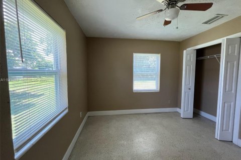 Casa en venta en St. Lucie, Florida, 4 dormitorios, 115.38 m2 № 2000590 - foto 18