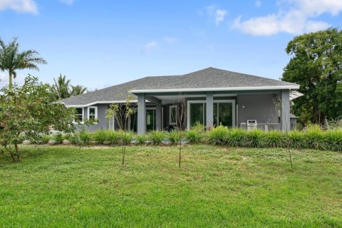 House in Southwest Ranches, Florida 4 bedrooms, 337.14 sq.m. № 913435 - photo 1