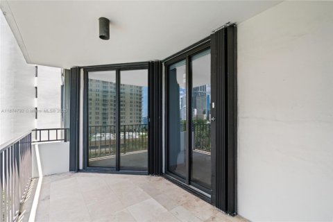 Condominio en alquiler en Miami, Florida, 2 dormitorios, 116.59 m2 № 1922169 - foto 26