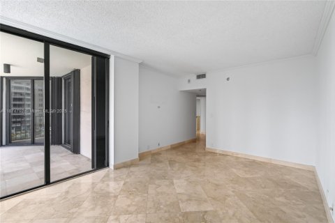 Condominio en alquiler en Miami, Florida, 2 dormitorios, 116.59 m2 № 1922169 - foto 21