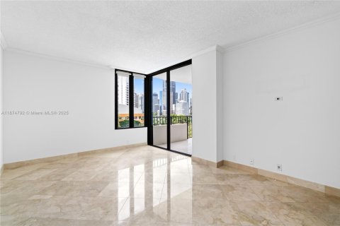 Condominio en alquiler en Miami, Florida, 2 dormitorios, 116.59 m2 № 1922169 - foto 20