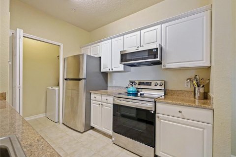 Condo in Winter Garden, Florida, 2 bedrooms  № 1675231 - photo 9