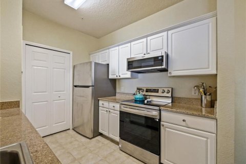 Condo in Winter Garden, Florida, 2 bedrooms  № 1675231 - photo 8