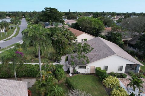 House in Delray Beach, Florida 2 bedrooms, 195.47 sq.m. № 1786546 - photo 4