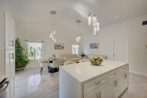 House in Delray Beach, Florida 2 bedrooms, 195.47 sq.m. № 1786546 - photo 18