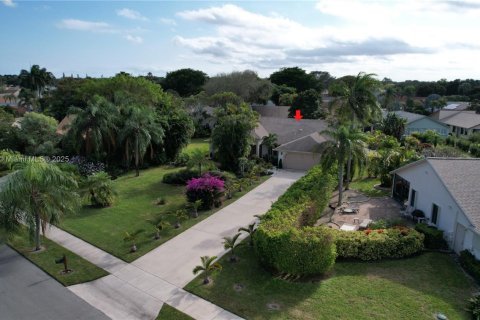 House in Delray Beach, Florida 2 bedrooms, 195.47 sq.m. № 1786546 - photo 3