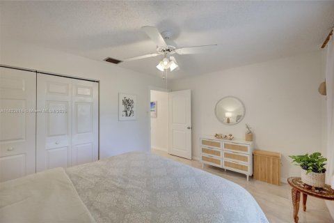 House in Delray Beach, Florida 2 bedrooms, 195.47 sq.m. № 1786546 - photo 24