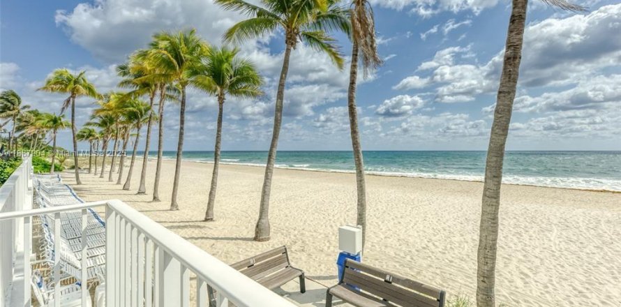 Condo à Pompano Beach, Floride, 2 chambres № 1942029
