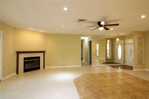House in Lakeland, Florida 3 bedrooms, 153.47 sq.m. № 2227543 - photo 4