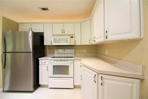 House in Lakeland, Florida 3 bedrooms, 153.47 sq.m. № 2227543 - photo 14
