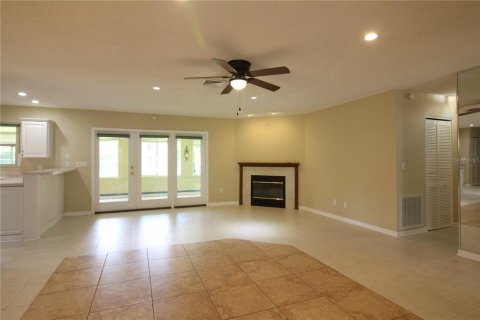 House in Lakeland, Florida 3 bedrooms, 153.47 sq.m. № 2227543 - photo 11
