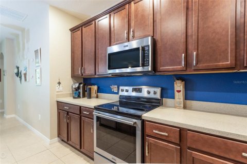 House in Palm Coast, Florida 3 bedrooms, 153.75 sq.m. № 1722332 - photo 9