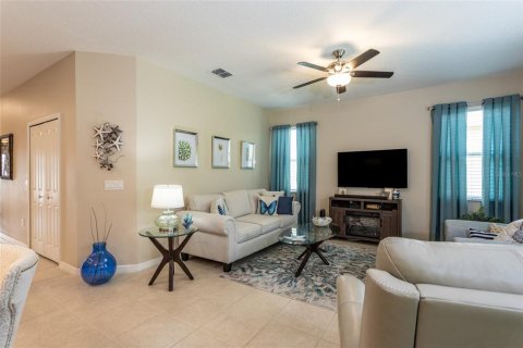 House in Palm Coast, Florida 3 bedrooms, 153.75 sq.m. № 1722332 - photo 12