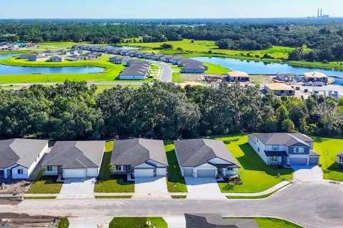 Villa ou maison à vendre à Parrish, Floride: 4 chambres, 231.05 m2 № 1898995 - photo 4