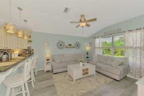 House in Venice, Florida 4 bedrooms, 181.53 sq.m. № 1848484 - photo 23