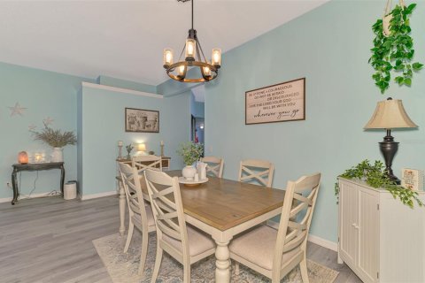 House in Venice, Florida 4 bedrooms, 181.53 sq.m. № 1848484 - photo 10