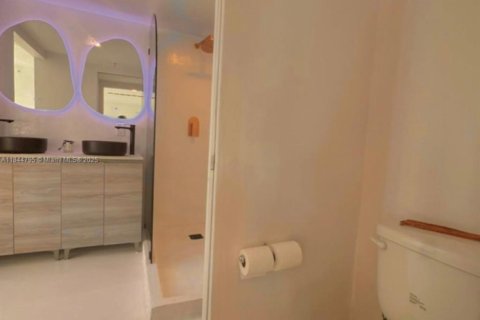 Copropriété à louer à Miami Beach, Floride: 1 chambre, 37.16 m2 № 1841247 - photo 14
