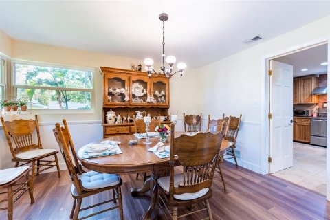 Villa ou maison à vendre à Clearwater, Floride: 5 chambres, 340.21 m2 № 1908119 - photo 20