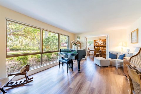 Casa en venta en Clearwater, Florida, 5 dormitorios, 340.21 m2 № 1908119 - foto 7