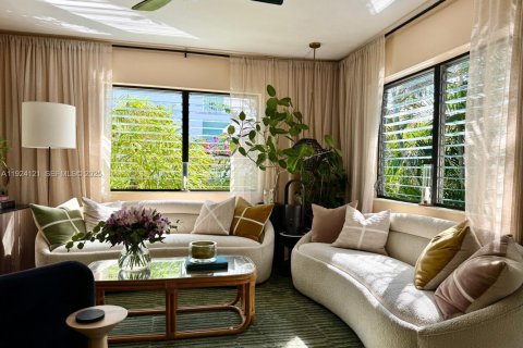 Condominio en venta en Miami Beach, Florida, 1 dormitorio, 55.74 m2 № 1982214 - foto 6