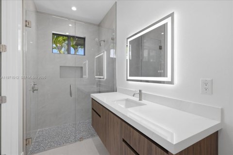 Купить виллу или дом в Кейп-Корал, Флорида 3 спальни, 229.93м2, № 2036470 - фото 28