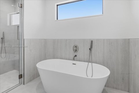 Купить виллу или дом в Кейп-Корал, Флорида 3 спальни, 229.93м2, № 2036470 - фото 21