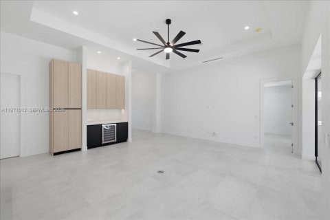 Купить виллу или дом в Кейп-Корал, Флорида 3 спальни, 229.93м2, № 2036470 - фото 13