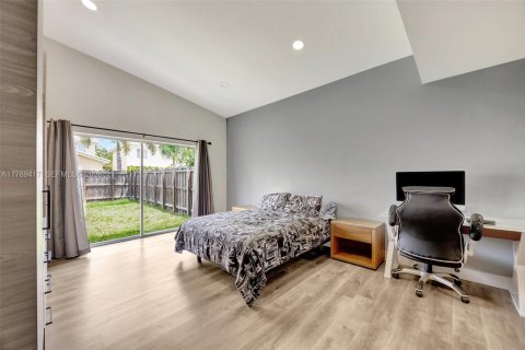 House in Homestead, Florida 4 bedrooms, 196.02 sq.m. № 2041273 - photo 7