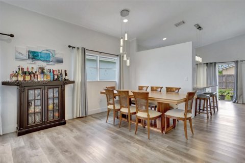 House in Homestead, Florida 4 bedrooms, 196.02 sq.m. № 2041273 - photo 21