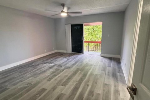 Touwnhouse à louer à Lauderhill, Floride: 4 chambres, 195.09 m2 № 2431554 - photo 11