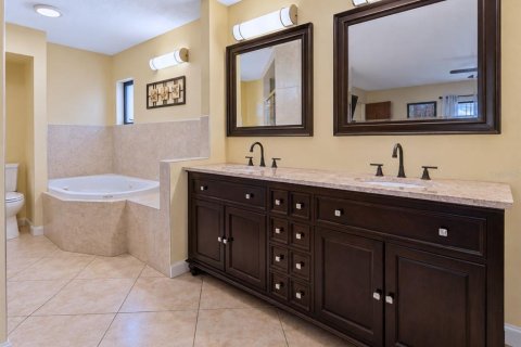 Villa ou maison à vendre à Orlando, Floride: 4 chambres, 202.53 m2 № 2433182 - photo 23