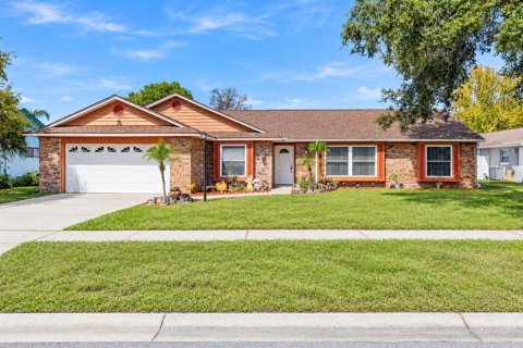Villa ou maison à vendre à Orlando, Floride: 4 chambres, 202.53 m2 № 2433182 - photo 2