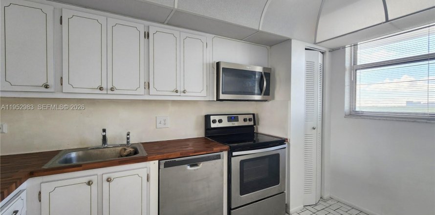 Condo à North Miami Beach, Floride, 1 chambre  № 2007956
