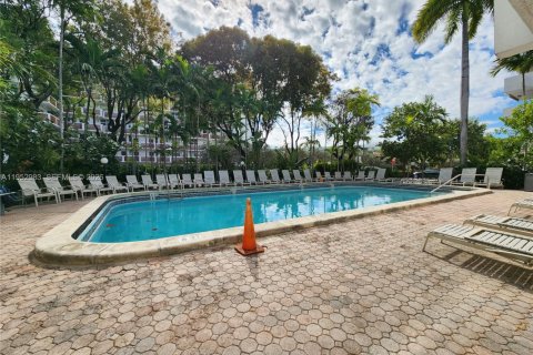 Copropriété à vendre à North Miami Beach, Floride: 1 chambre, 76.92 m2 № 2007956 - photo 30