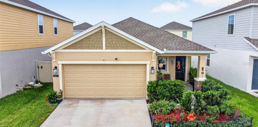Villa ou maison à Eagle Lake, Floride 3 chambres, 132.29 m2 № 2280283