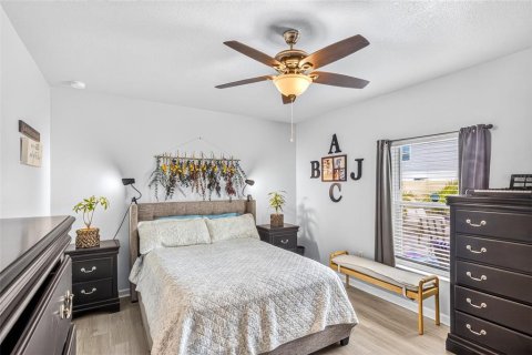 Villa ou maison à vendre à Eagle Lake, Floride: 3 chambres, 132.29 m2 № 2280283 - photo 6