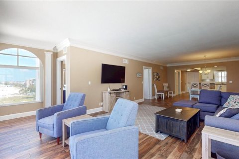 Condo in Saint Pete Beach, Florida, 2 bedrooms  № 1832058 - photo 24