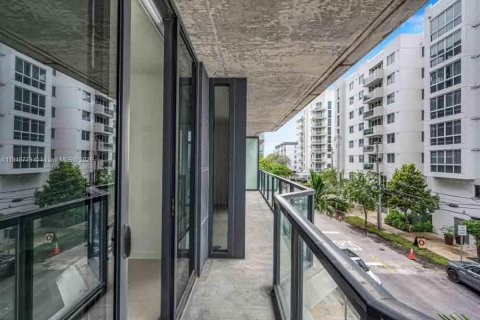 Copropriété à vendre à Miami, Floride: 2 chambres, 91.04 m2 № 2088840 - photo 16