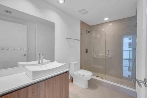 Copropriété à vendre à Miami, Floride: 2 chambres, 91.04 m2 № 2088840 - photo 13