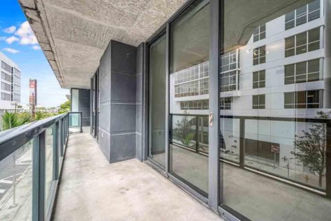 Copropriété à vendre à Miami, Floride: 2 chambres, 91.04 m2 № 2088840 - photo 19