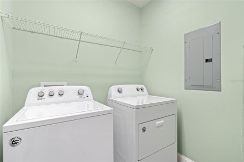Condo in Orlando, Florida, 2 bedrooms  № 1654368 - photo 23