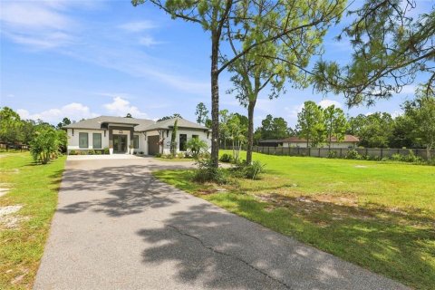 House in Naples, Florida 3 bedrooms, 139.82 sq.m. № 2412532