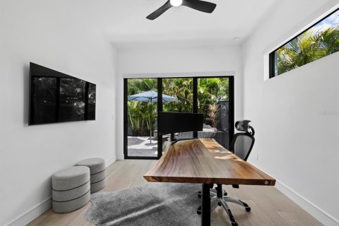 Casa en venta en Sarasota, Florida, 5 dormitorios, 303.51 m2 № 2217493 - foto 24