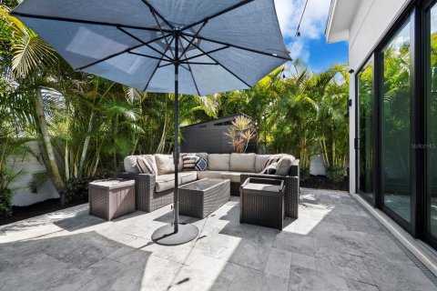 Casa en venta en Sarasota, Florida, 5 dormitorios, 303.51 m2 № 2217493 - foto 25