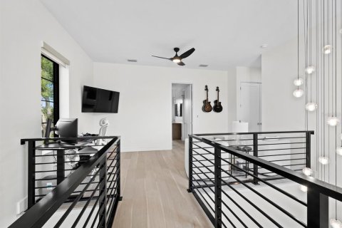 Casa en venta en Sarasota, Florida, 5 dormitorios, 303.51 m2 № 2217493 - foto 28