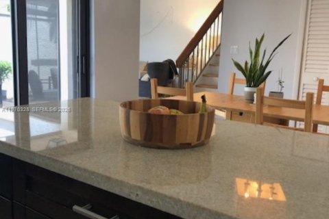 Touwnhouse à Miami, Floride 2 chambres № 2032878