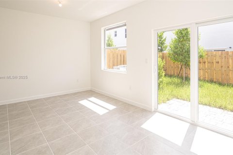Снять в аренду виллу или дом в Хомстед, Флорида 3 спальни, № 1940966 - фото 19