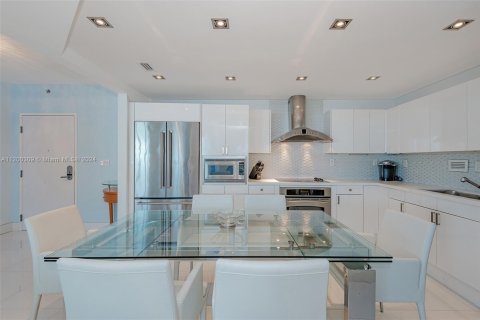 Copropriété à louer à Miami Beach, Floride: 2 chambres, 114.27 m2 № 23845 - photo 16
