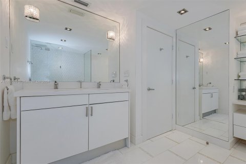 Copropriété à louer à Miami Beach, Floride: 2 chambres, 114.27 m2 № 23845 - photo 25